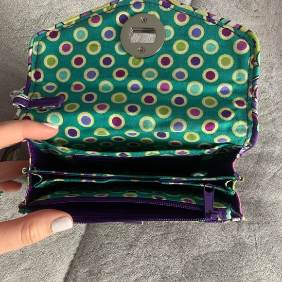 Vera Bradley turnlock wristlet - Picture 2 of 2